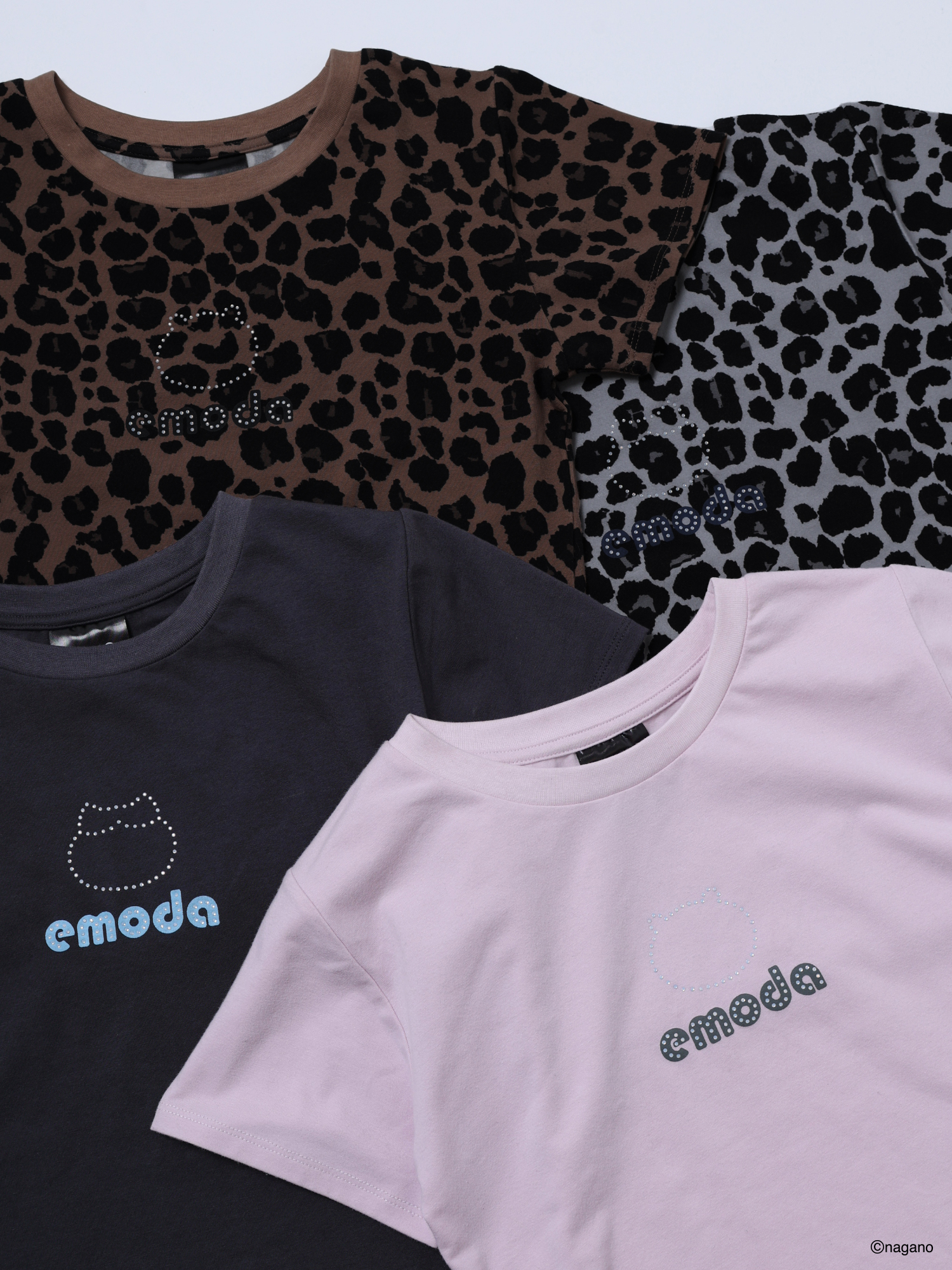 emoda-chiikawa-rhinestone-na-tshirt-1