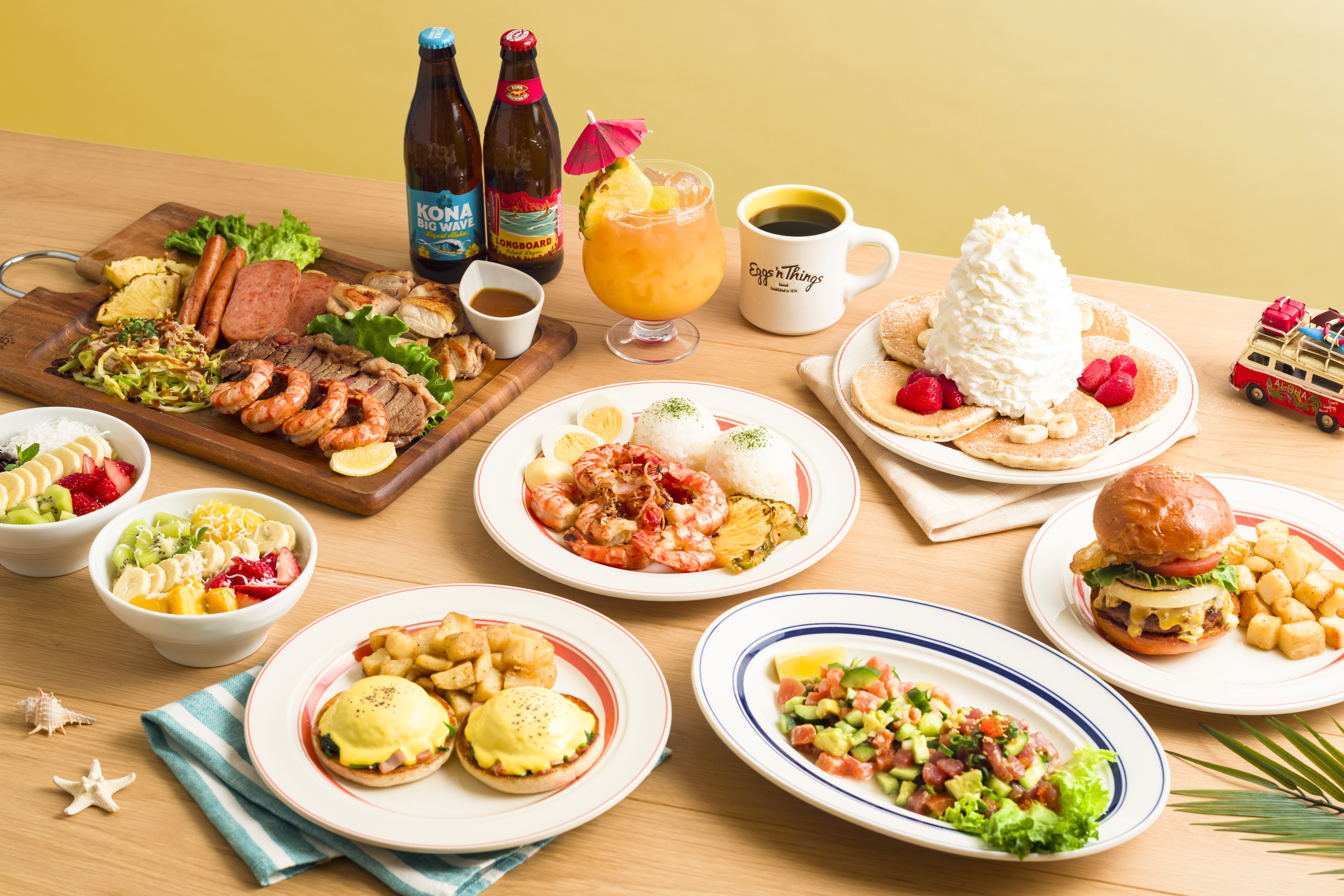 EggsnThings: Pancake Telur Omelet ala Amerika dan Bir Hawaii dalam Foto Makanan